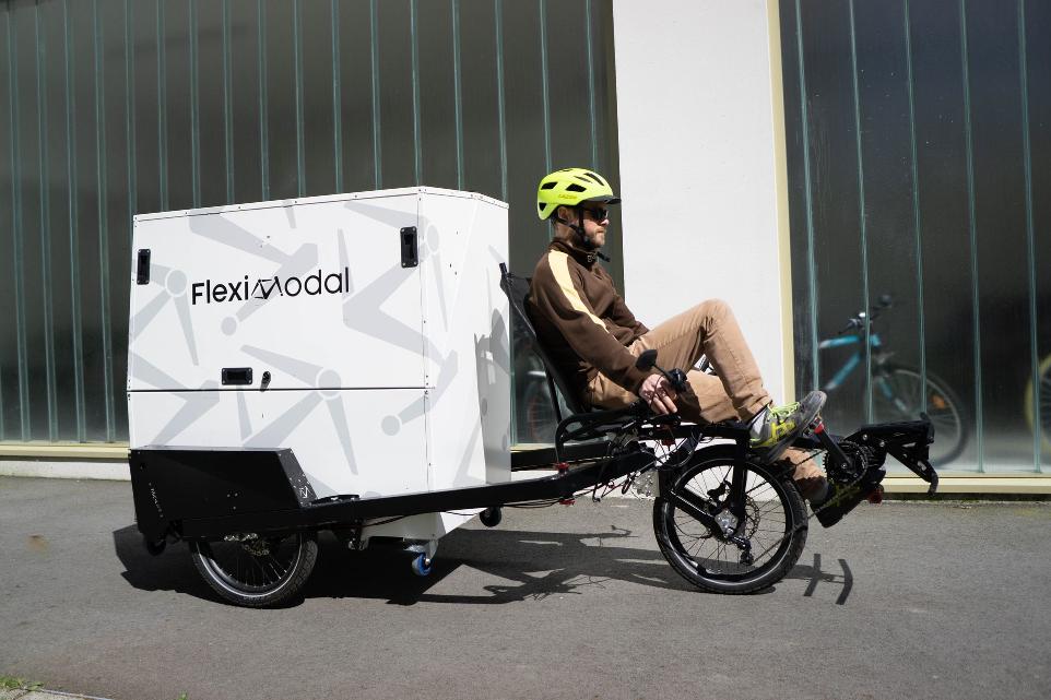 TricyLift : vélo cargo pour livraison de colis