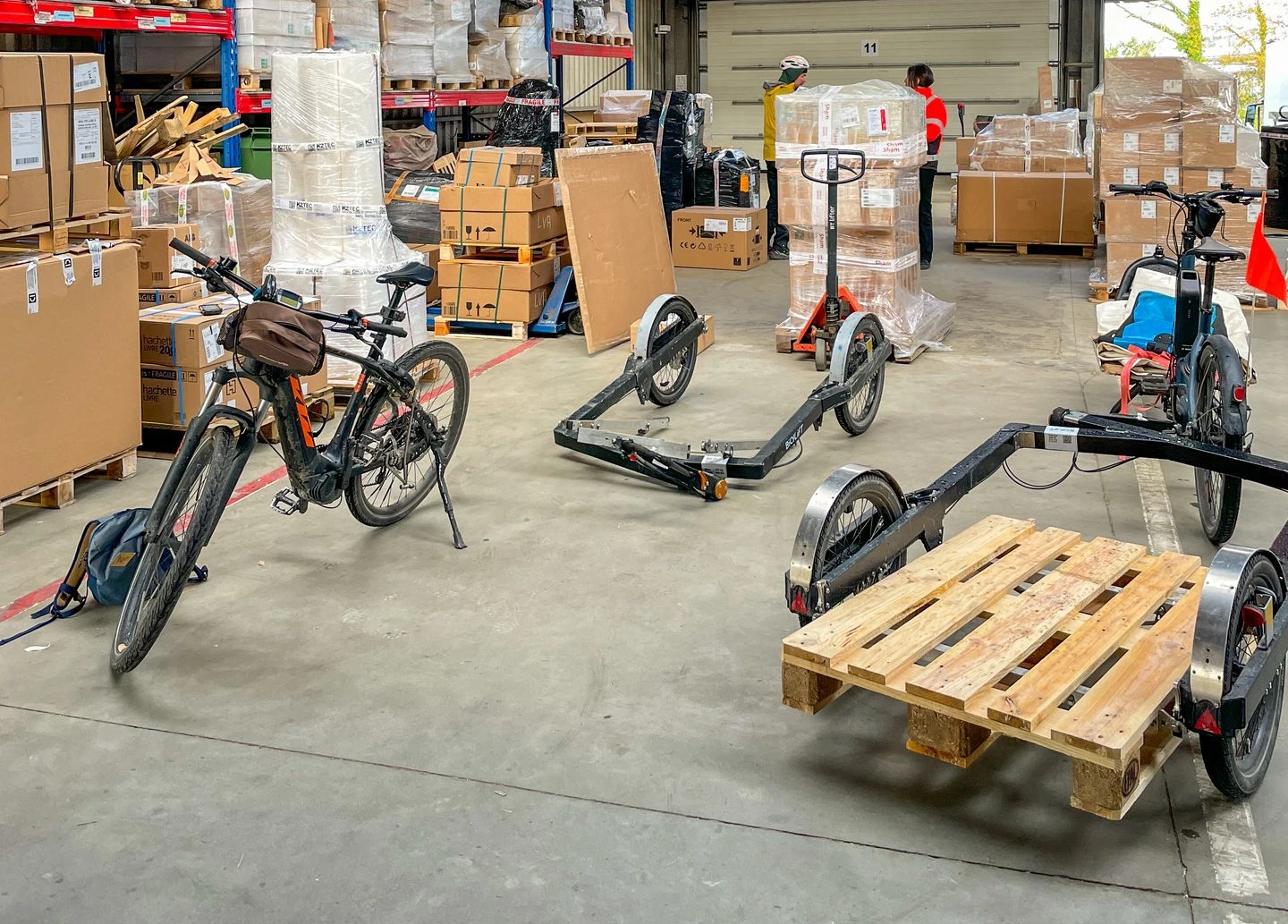 Matériel de cyclologistique avec remorque BicyLift