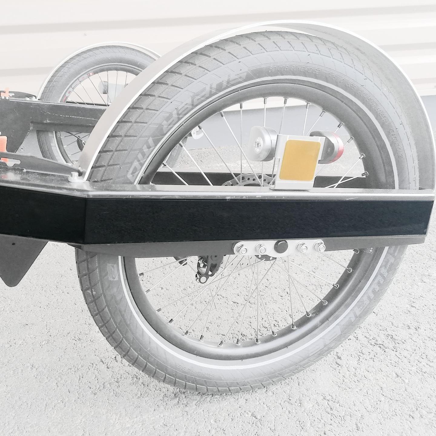 Protective bands on the BicyLift bike trailer