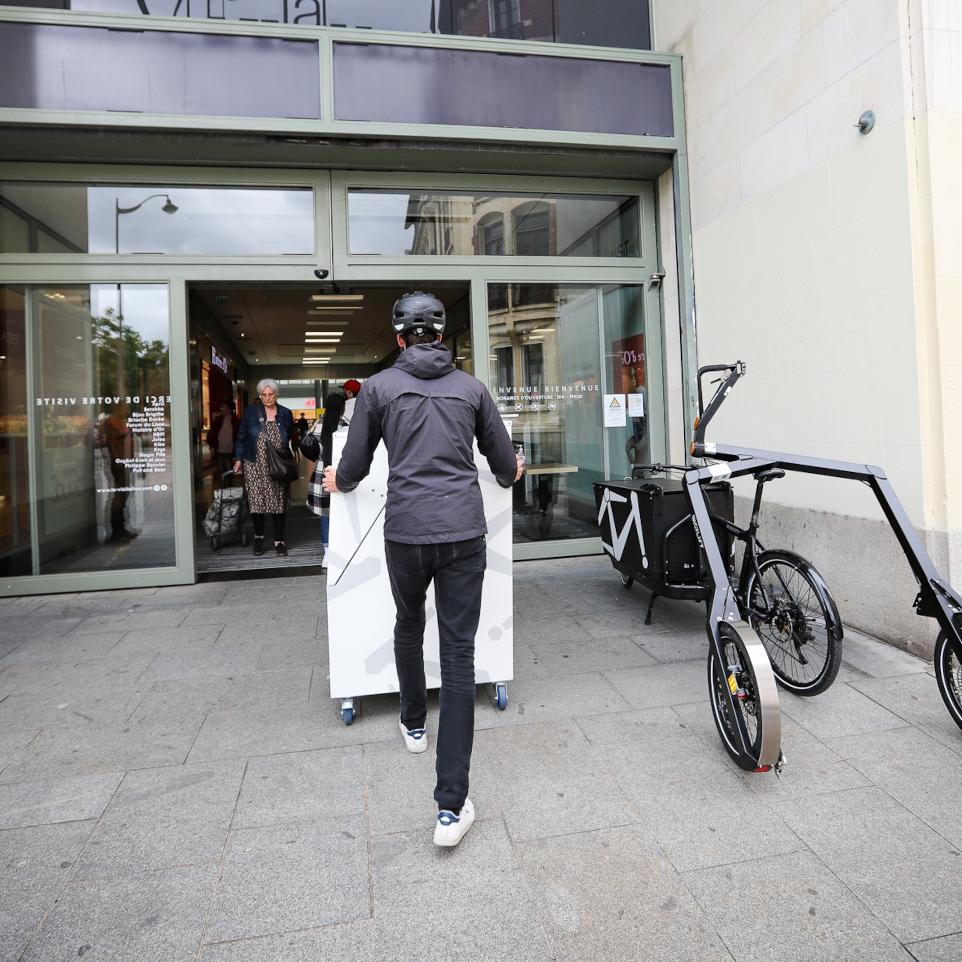 Parcel Container being pushed by hand