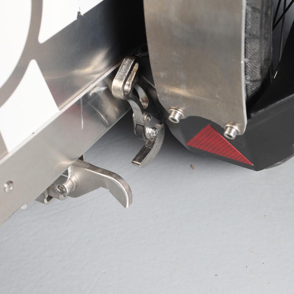 Foldable hooks of the WorkBox