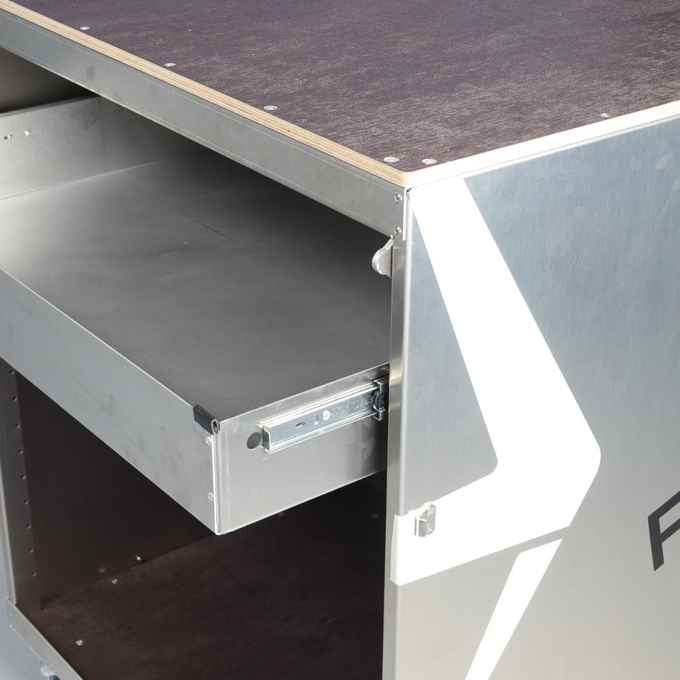 Sliding drawer inside the WorkBox