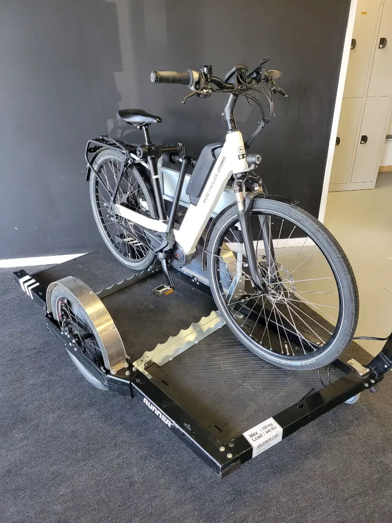 Rack transport vélo remorque Runner_Velo électrique.webp