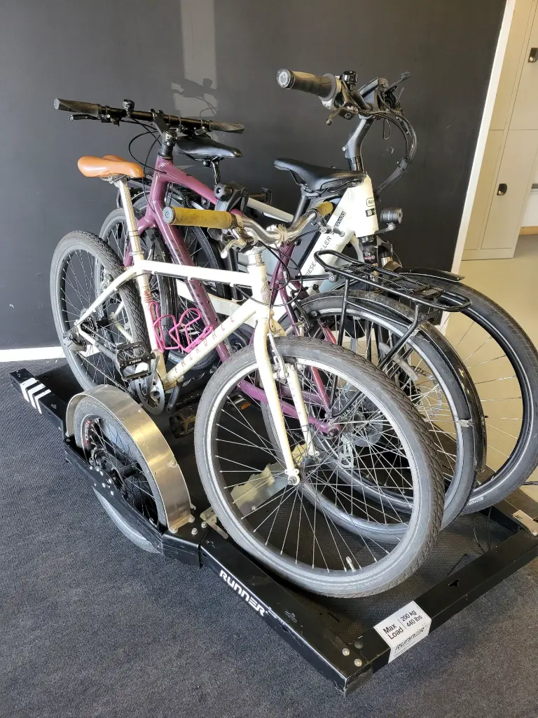Rack transport velo remorque Runner_3 vélos.webp