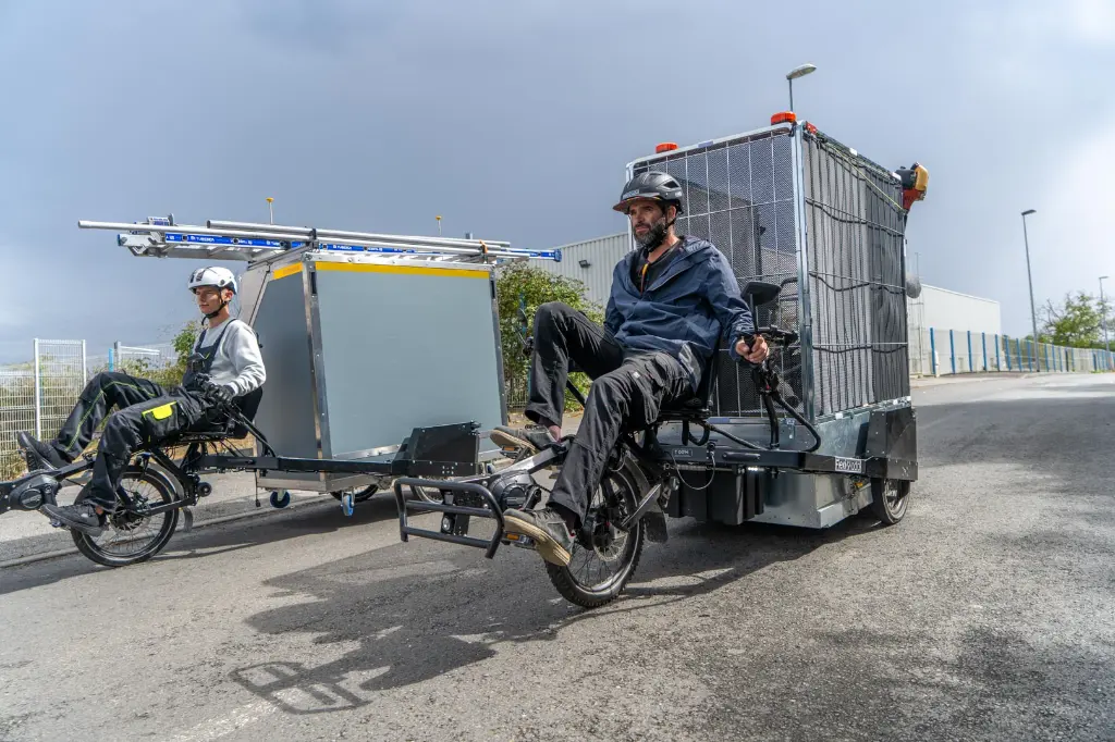 FlexiModal_vehicule-utilitaire-decarbone_metier-service_BD (4).webp