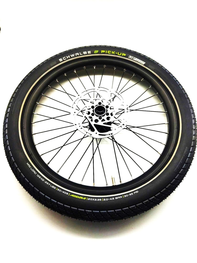 Trailer wheel with disc and Pick-up tire 